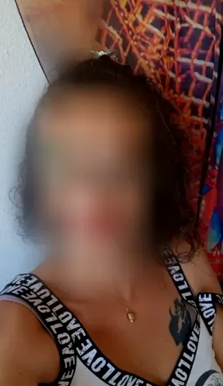 Andrea, 40