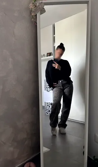 Denise, 21