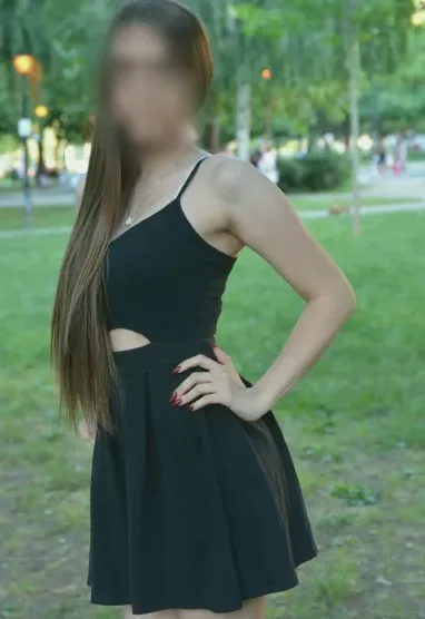 Ela, 27