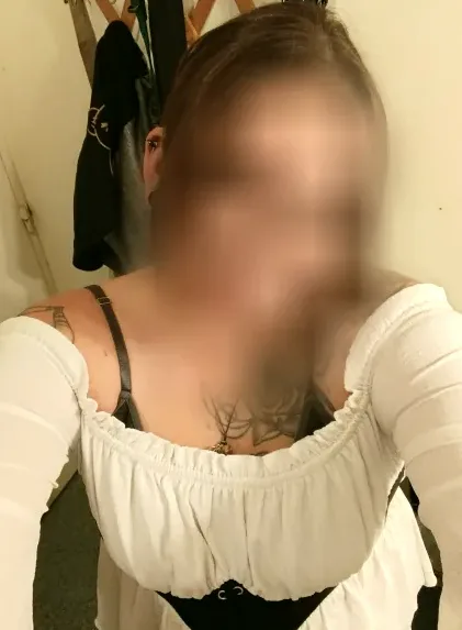 Ela, 31