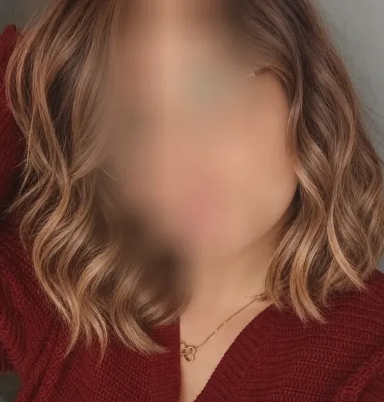 Emilia, 21