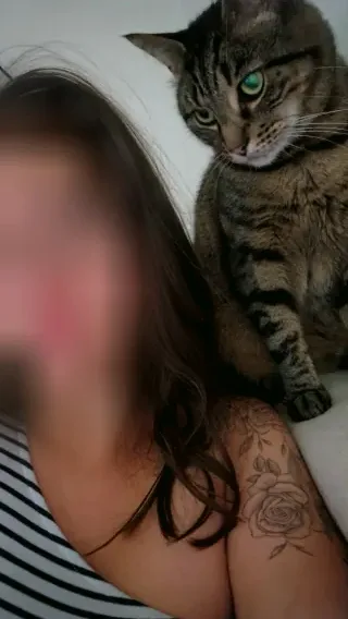 Hannah, 28