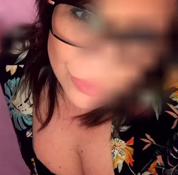 Jacqueline, 40