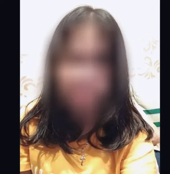 Jasmin, 27