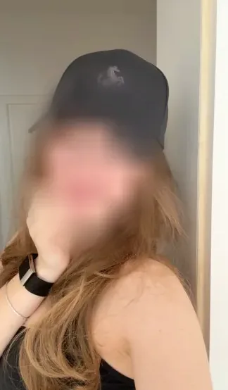 Lucia, 23