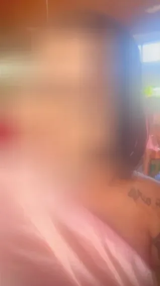 Nadine, 33